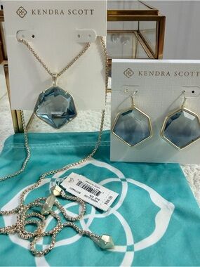 Kendra Scott Vanessa Long Large Pendant Necklace Pendant & Earrings Set - NWT